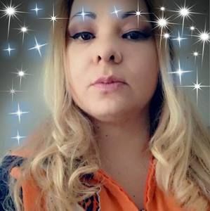 Meet your Posher, Loreta